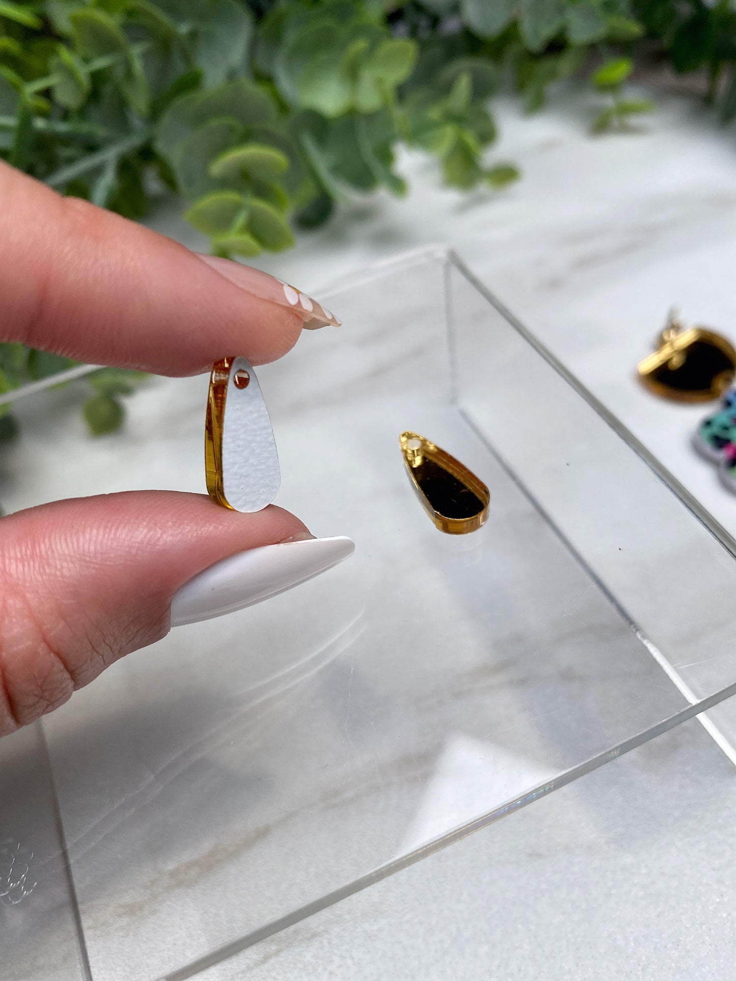 Mini Tear Drop Acrylic Connects - Jewelry Findings
